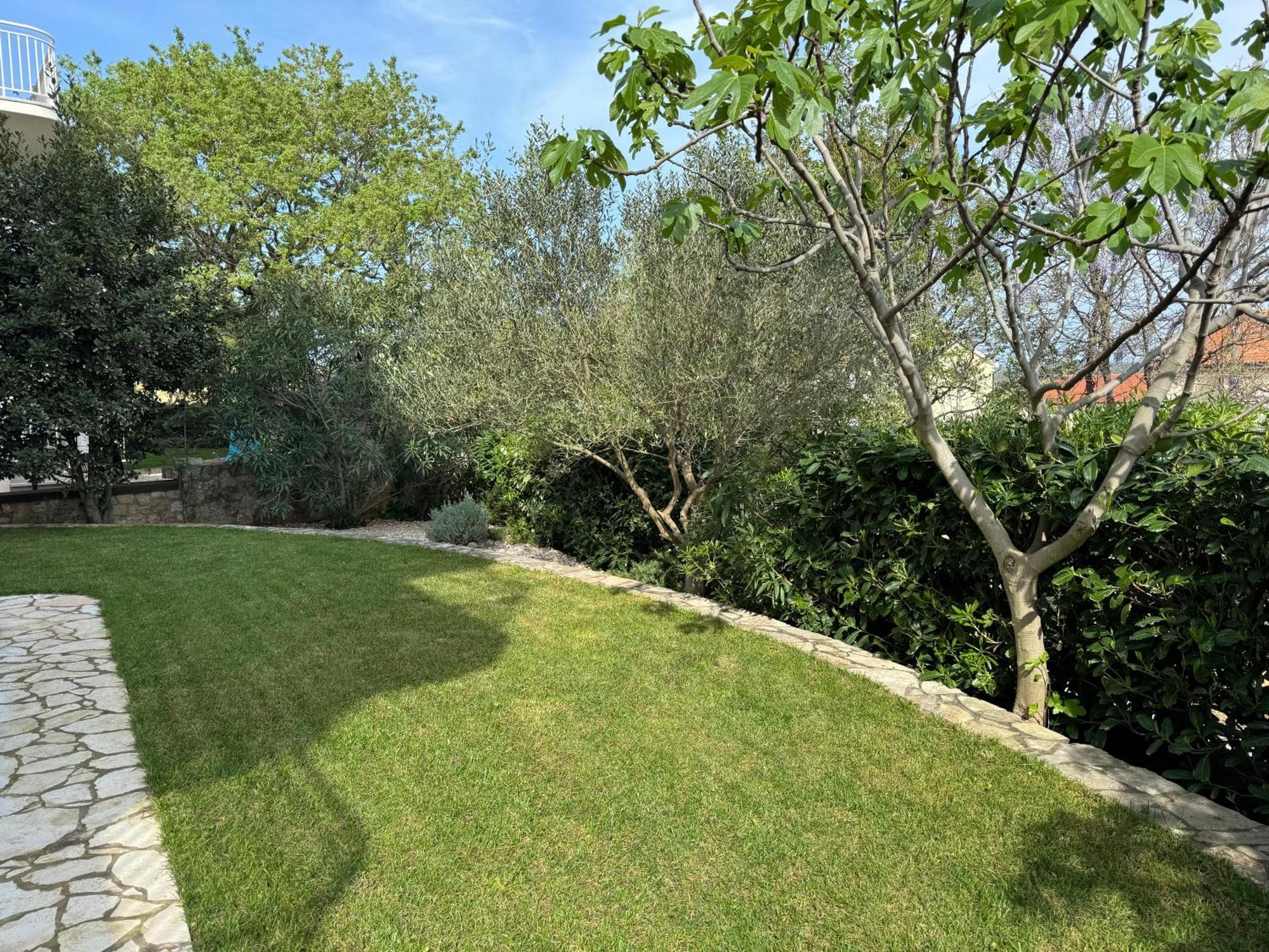 Apartmani Marija Klimno B Luaran gambar