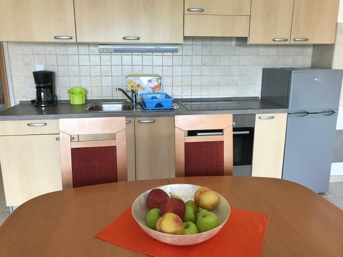 Apartmani Marija Klimno B Luaran gambar
