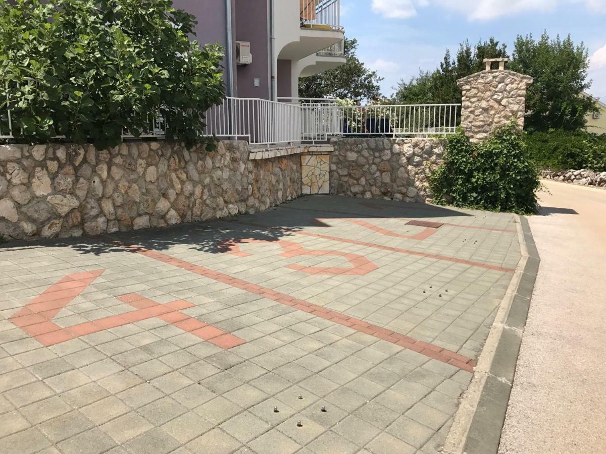 Apartmani Marija Klimno B Luaran gambar