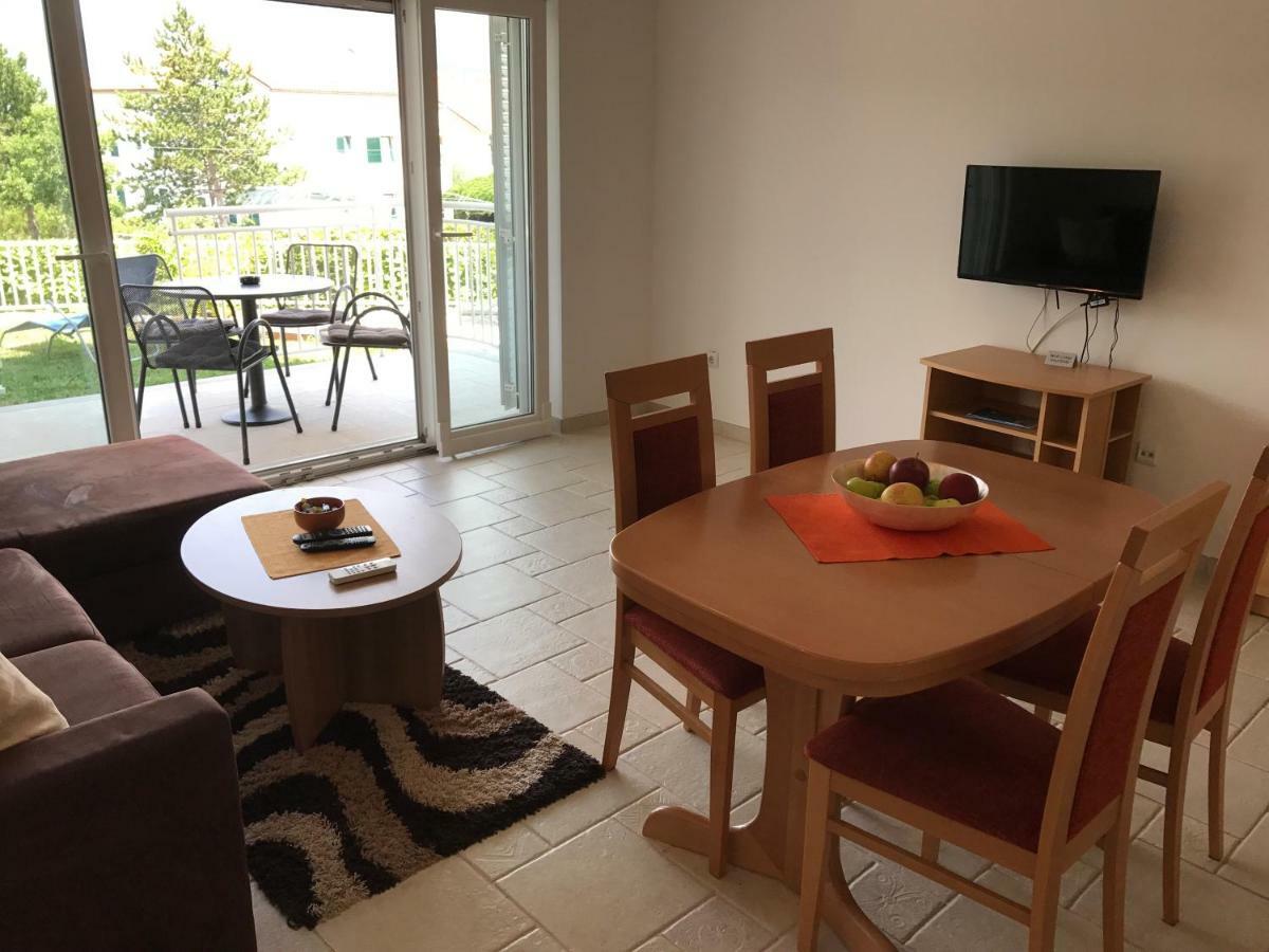 Apartmani Marija Klimno B Luaran gambar