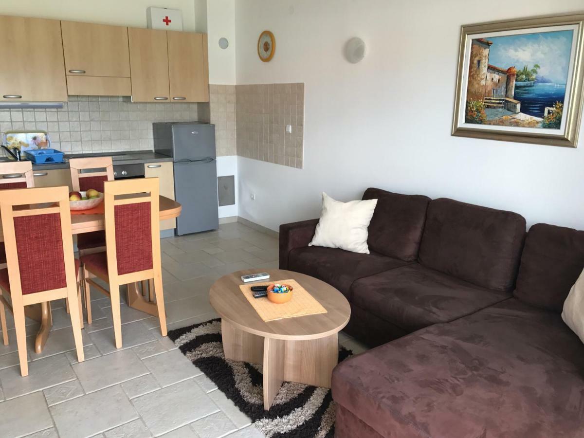 Apartmani Marija Klimno B Luaran gambar